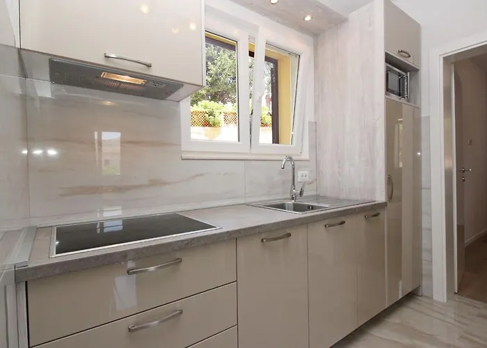 Gemuetliche In Mit Eigenem Balkon By Interhome Διαμέρισμα Baška