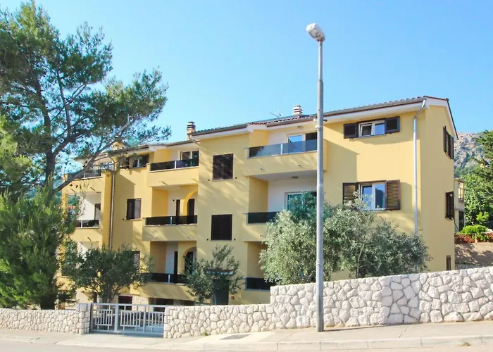 Διαμέρισμα Gemuetliche In Mit Eigenem Balkon By Interhome Baška