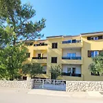 Apartament Gemuetliche In Mit Eigenem Balkon By Interhome Baška