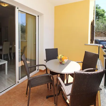 Gemuetliche In Mit Eigenem Balkon By Interhome Appartement