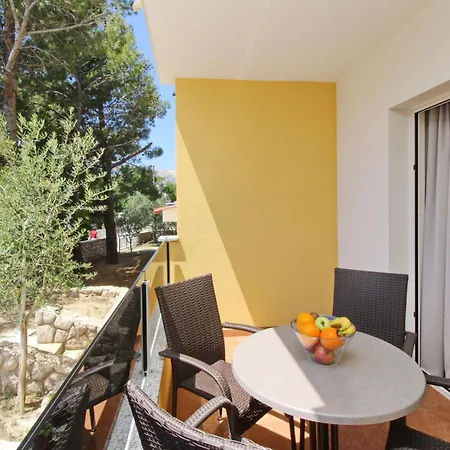 Gemuetliche In Mit Eigenem Balkon By Interhome Baška